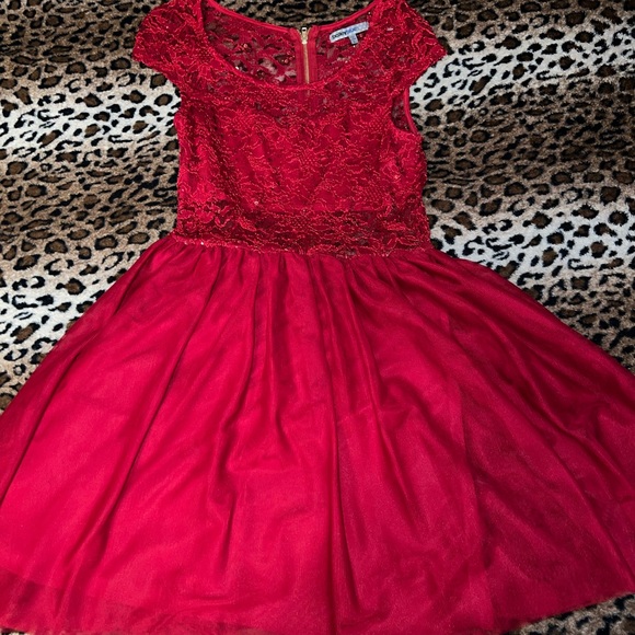 Red Dress - Picture 1 of 4